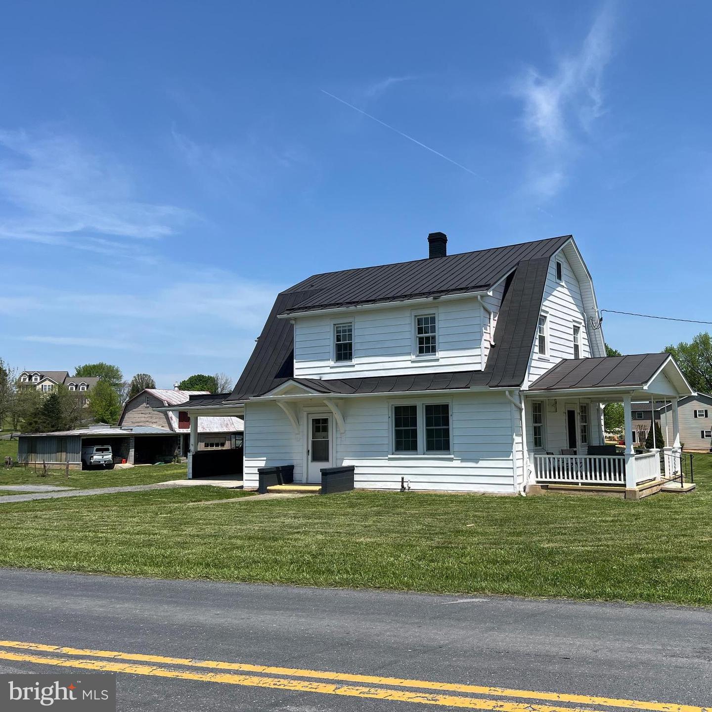 1928 ORANDA RD, STRASBURG, Virginia 22657, 3 Bedrooms Bedrooms, ,2 BathroomsBathrooms,Residential,For sale,1928 ORANDA RD,VASH2011276 MLS # VASH2011276