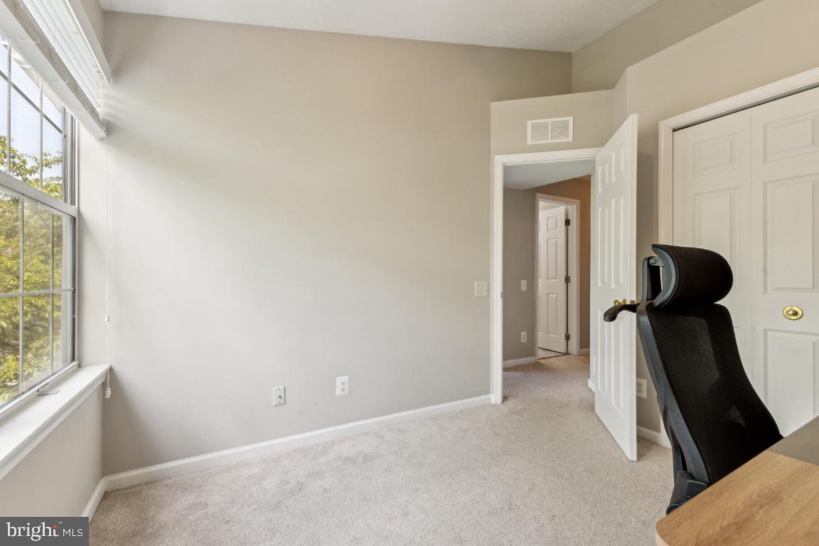 8214 WINSTEAD PL #201, MANASSAS, Virginia 20109, 2 Bedrooms Bedrooms, ,1 BathroomBathrooms,Residential,For sale,8214 WINSTEAD PL #201,VAPW2093146 MLS # VAPW2093146