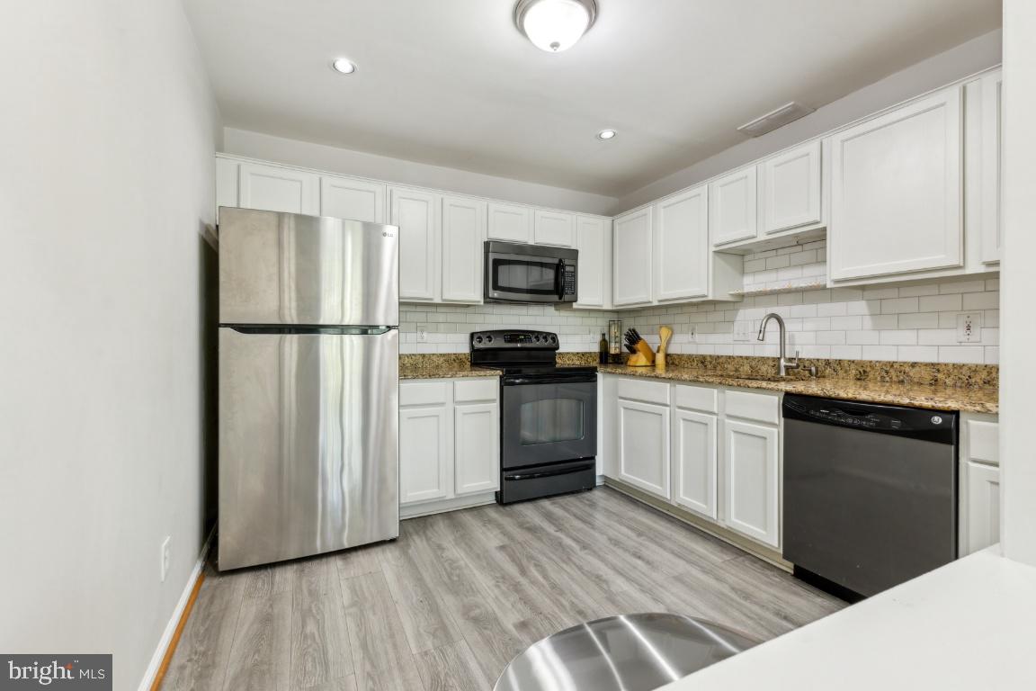 8214 WINSTEAD PL #201, MANASSAS, Virginia 20109, 2 Bedrooms Bedrooms, ,1 BathroomBathrooms,Residential,For sale,8214 WINSTEAD PL #201,VAPW2093146 MLS # VAPW2093146