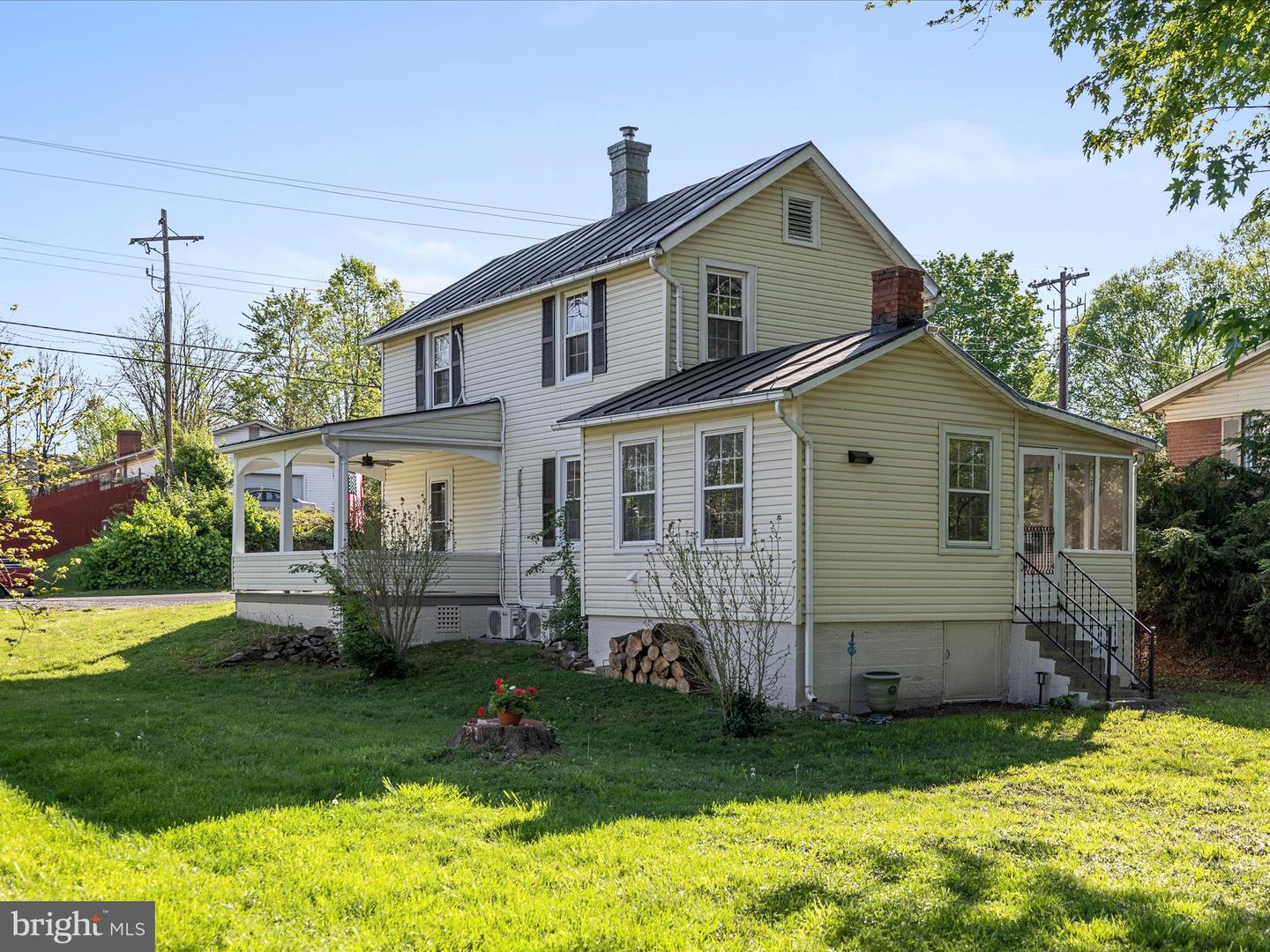 205 LIBERTY ST, BERRYVILLE, Virginia 22611, 2 Bedrooms Bedrooms, ,1 BathroomBathrooms,Residential,For sale,205 LIBERTY ST,VACL2003646 MLS # VACL2003646