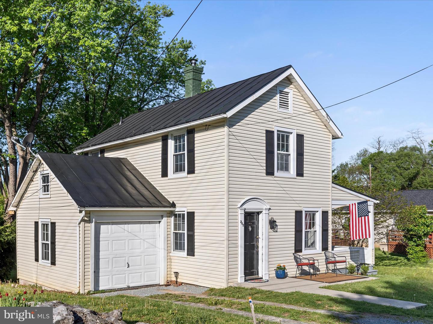205 LIBERTY ST, BERRYVILLE, Virginia 22611, 2 Bedrooms Bedrooms, ,1 BathroomBathrooms,Residential,For sale,205 LIBERTY ST,VACL2003646 MLS # VACL2003646