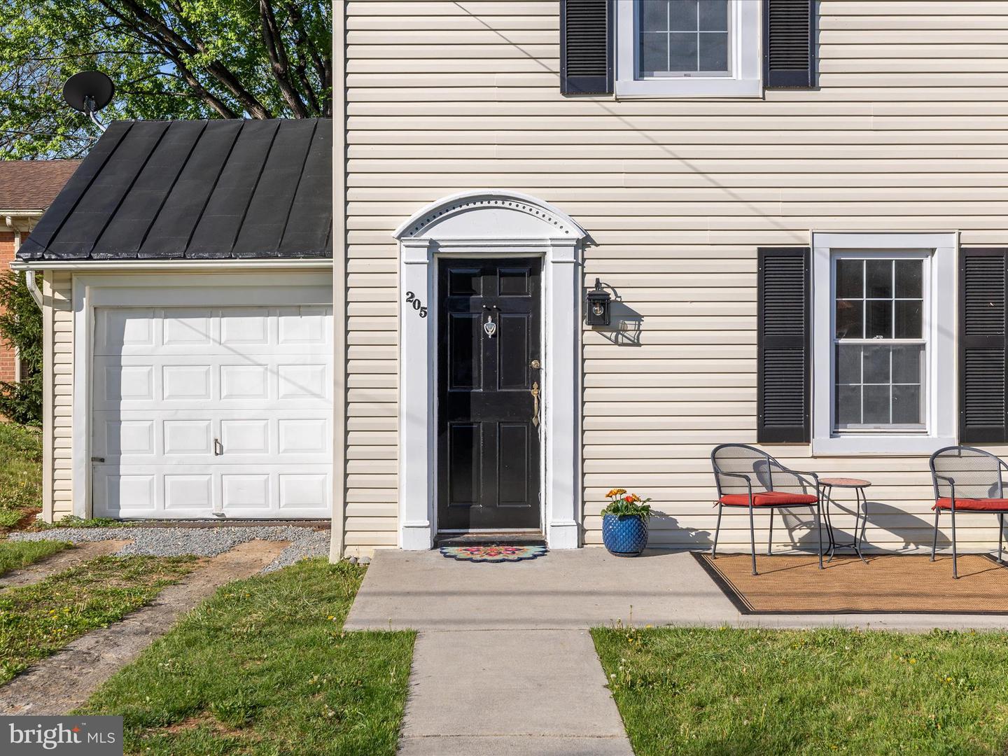 205 LIBERTY ST, BERRYVILLE, Virginia 22611, 2 Bedrooms Bedrooms, ,1 BathroomBathrooms,Residential,For sale,205 LIBERTY ST,VACL2003646 MLS # VACL2003646