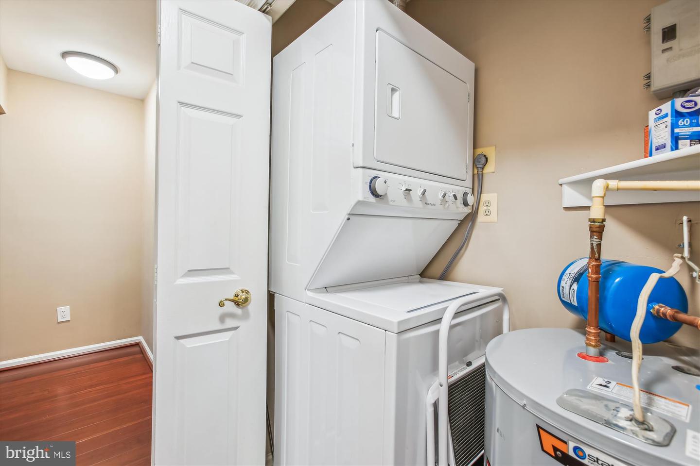 1539 CHURCH HILL PL, RESTON, Virginia 20194, 3 Bedrooms Bedrooms, ,3 BathroomsBathrooms,Residential,For sale,1539 CHURCH HILL PL,VAFX2236886 MLS # VAFX2236886