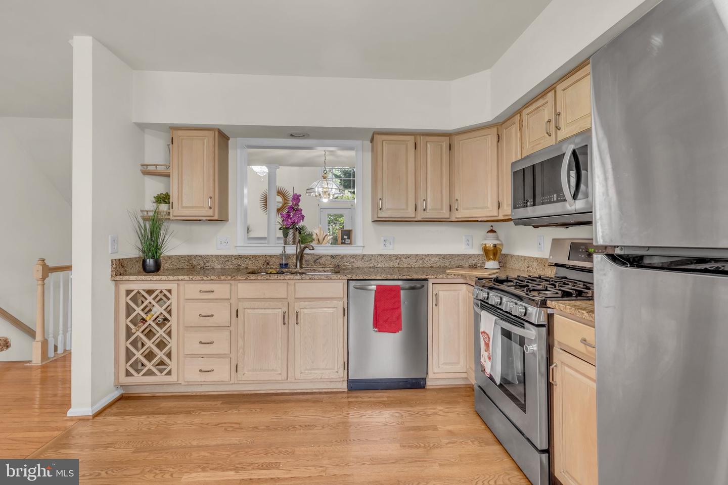 14605 CREEK VALLEY CT, CENTREVILLE, Virginia 20120, 4 Bedrooms Bedrooms, ,3 BathroomsBathrooms,Residential,For sale,14605 CREEK VALLEY CT,VAFX2236934 MLS # VAFX2236934