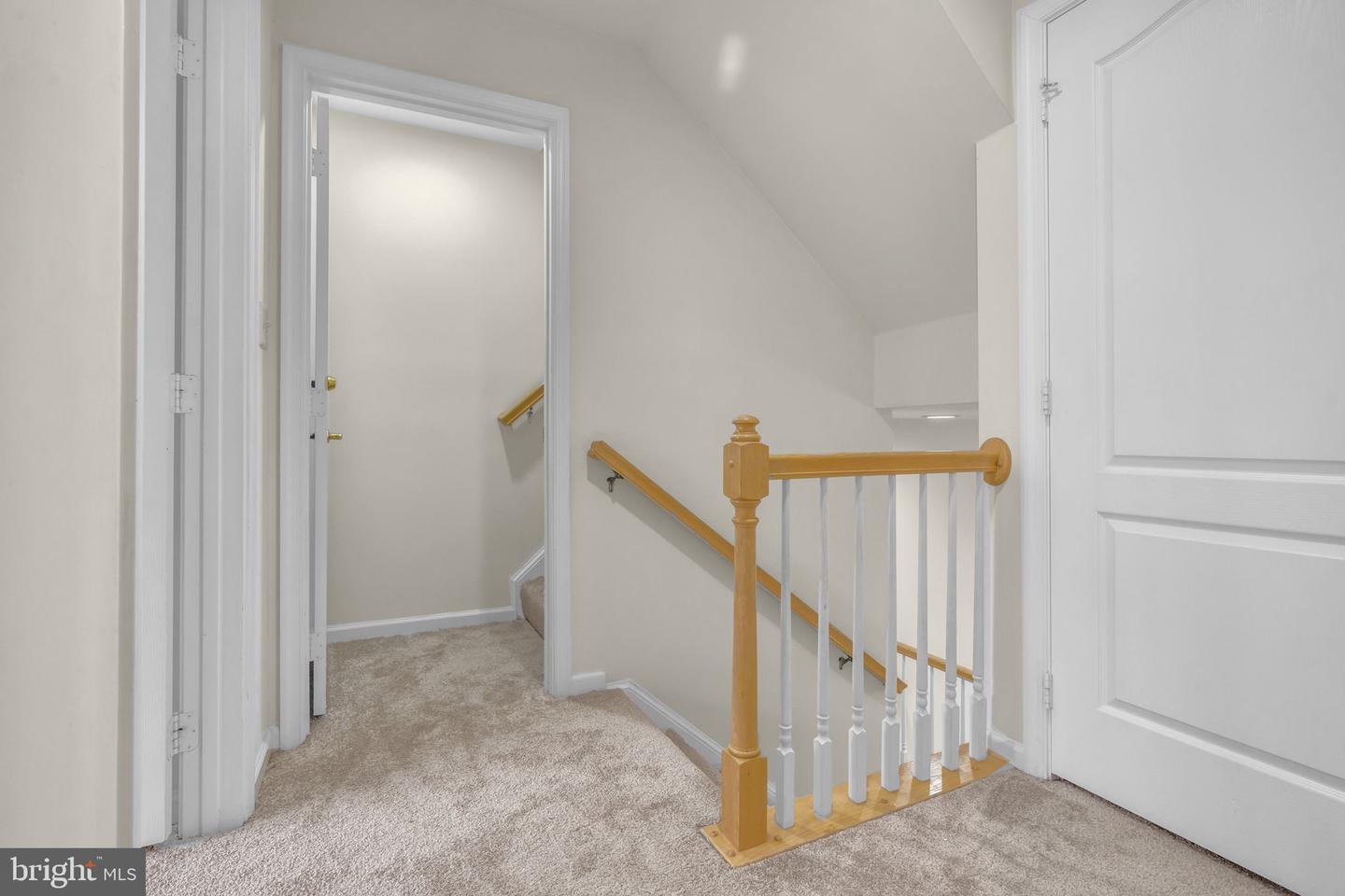 14605 CREEK VALLEY CT, CENTREVILLE, Virginia 20120, 4 Bedrooms Bedrooms, ,3 BathroomsBathrooms,Residential,For sale,14605 CREEK VALLEY CT,VAFX2236934 MLS # VAFX2236934