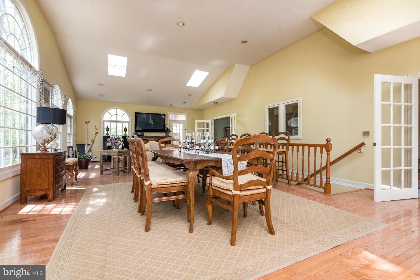 15551 SMITHFIELD PL, CENTREVILLE, Virginia 20120, 4 Bedrooms Bedrooms, ,4 BathroomsBathrooms,Residential,For sale,15551 SMITHFIELD PL,VAFX2236952 MLS # VAFX2236952