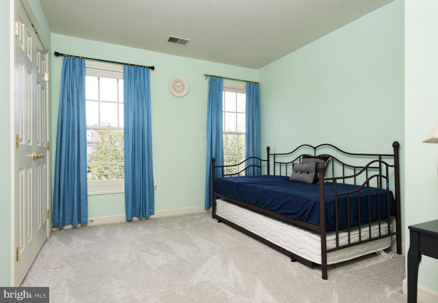 15551 SMITHFIELD PL, CENTREVILLE, Virginia 20120, 4 Bedrooms Bedrooms, ,4 BathroomsBathrooms,Residential,For sale,15551 SMITHFIELD PL,VAFX2236952 MLS # VAFX2236952