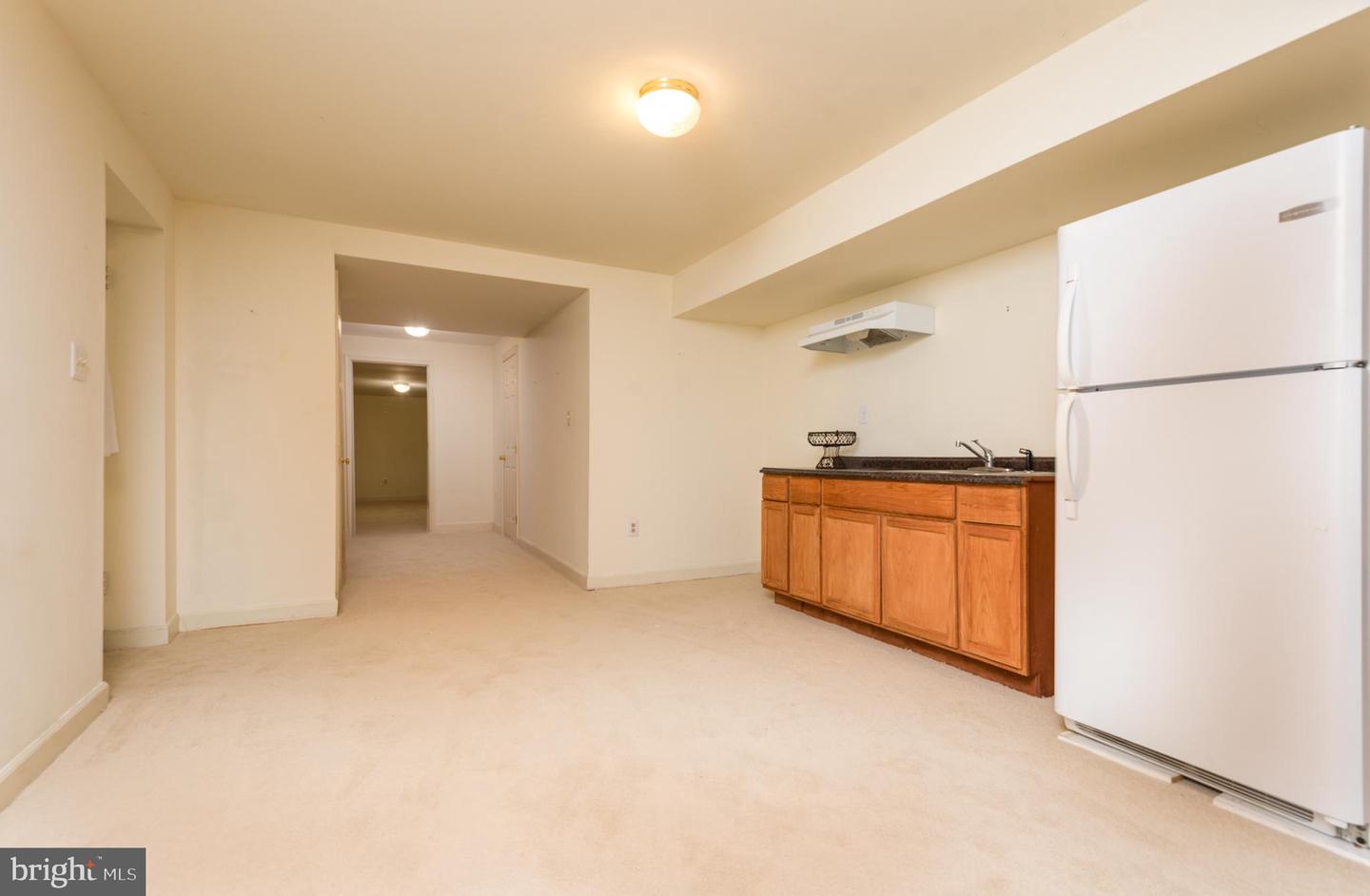 15551 SMITHFIELD PL, CENTREVILLE, Virginia 20120, 4 Bedrooms Bedrooms, ,4 BathroomsBathrooms,Residential,For sale,15551 SMITHFIELD PL,VAFX2236952 MLS # VAFX2236952