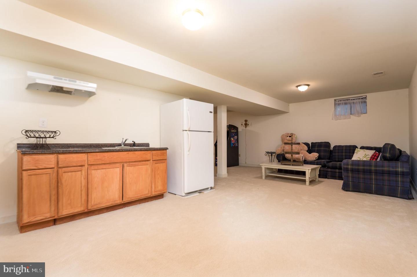 15551 SMITHFIELD PL, CENTREVILLE, Virginia 20120, 4 Bedrooms Bedrooms, ,4 BathroomsBathrooms,Residential,For sale,15551 SMITHFIELD PL,VAFX2236952 MLS # VAFX2236952