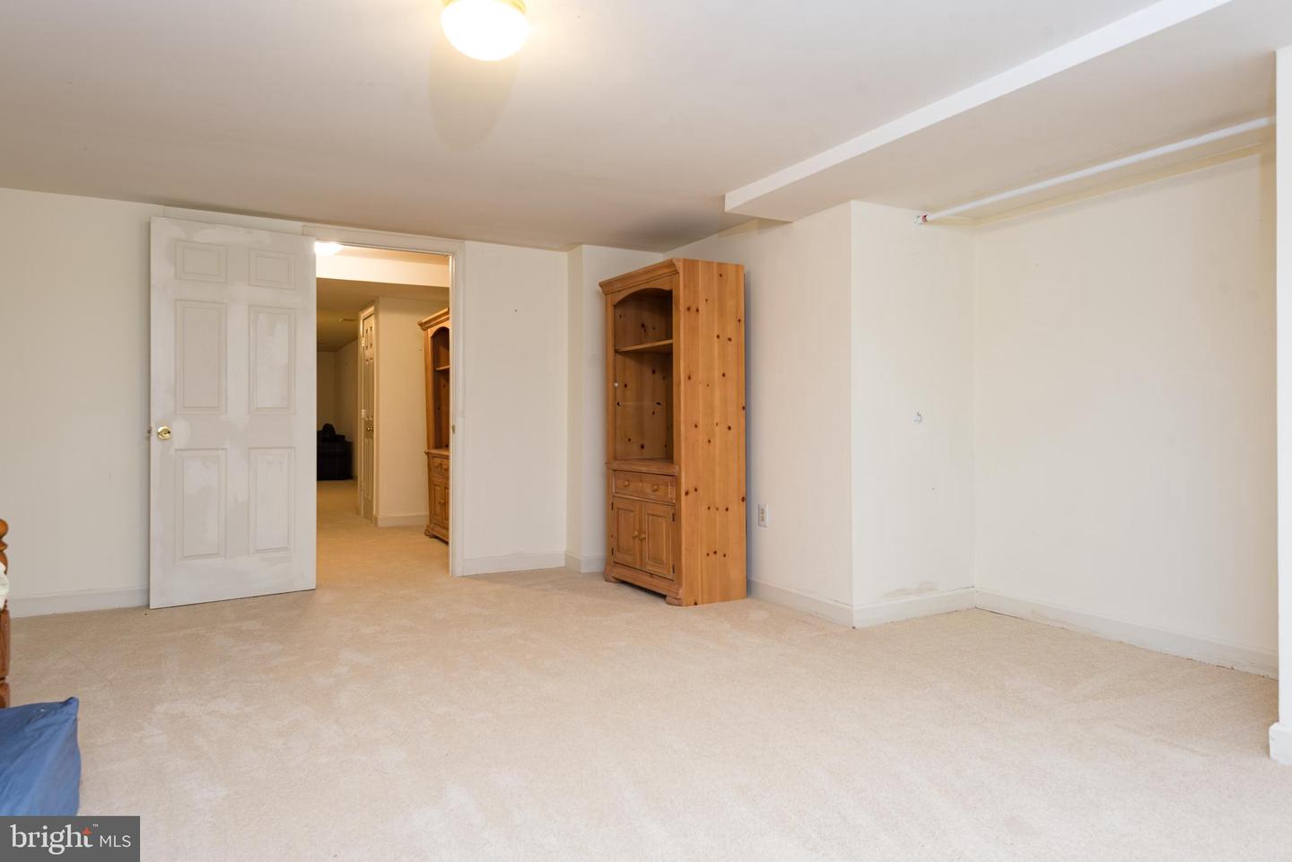 15551 SMITHFIELD PL, CENTREVILLE, Virginia 20120, 4 Bedrooms Bedrooms, ,4 BathroomsBathrooms,Residential,For sale,15551 SMITHFIELD PL,VAFX2236952 MLS # VAFX2236952