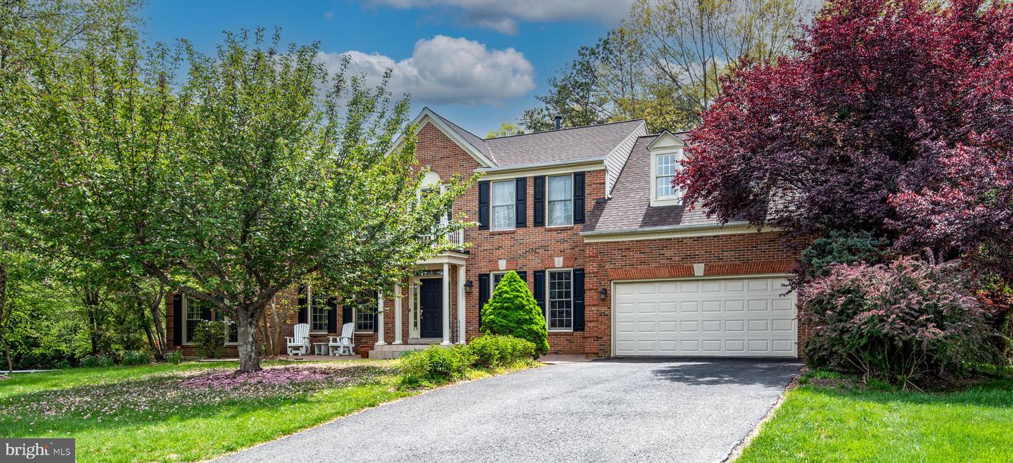 15551 SMITHFIELD PL, CENTREVILLE, Virginia 20120, 4 Bedrooms Bedrooms, ,4 BathroomsBathrooms,Residential,For sale,15551 SMITHFIELD PL,VAFX2236952 MLS # VAFX2236952