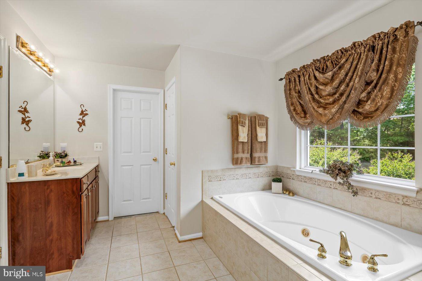 11110 PARK RIDGE RD, FREDERICKSBURG, Virginia 22408, 4 Bedrooms Bedrooms, ,2 BathroomsBathrooms,Residential,For sale,11110 PARK RIDGE RD,VASP2032630 MLS # VASP2032630