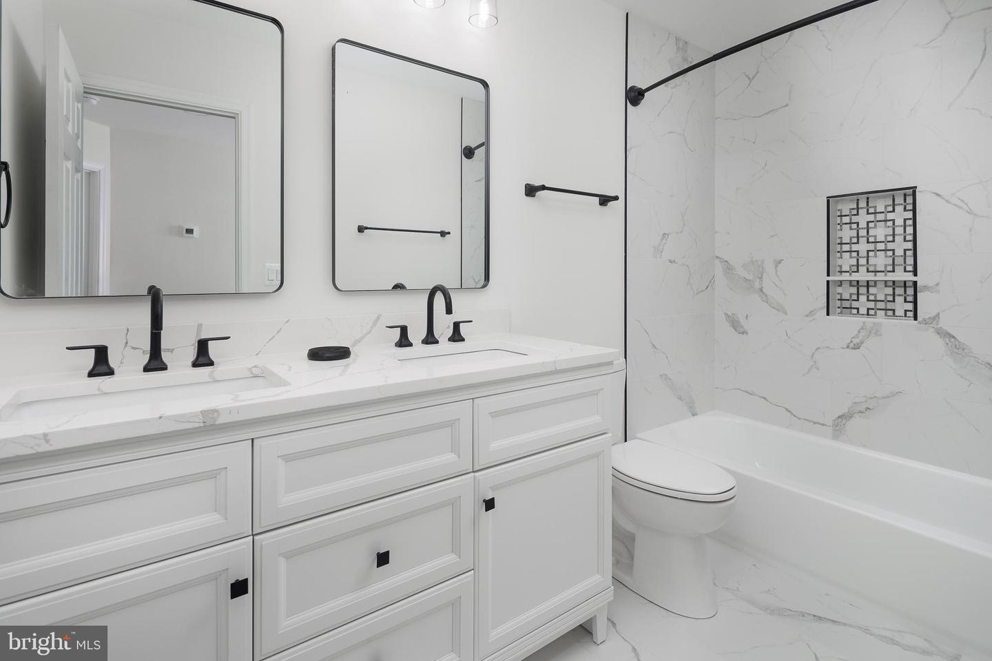2836 CAMERON RD, FALLS CHURCH, Virginia 22042, 5 Bedrooms Bedrooms, ,4 BathroomsBathrooms,Residential,For sale,2836 CAMERON RD,VAFX2237024 MLS # VAFX2237024