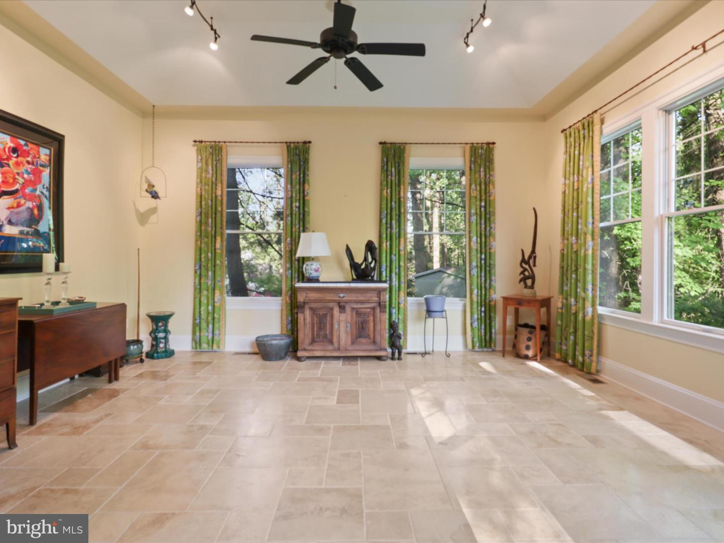 1889 VIRGINIA AVE, MCLEAN, Virginia 22101, 7 Bedrooms Bedrooms, ,7 BathroomsBathrooms,Residential,For sale,1889 VIRGINIA AVE,VAFX2237082 MLS # VAFX2237082