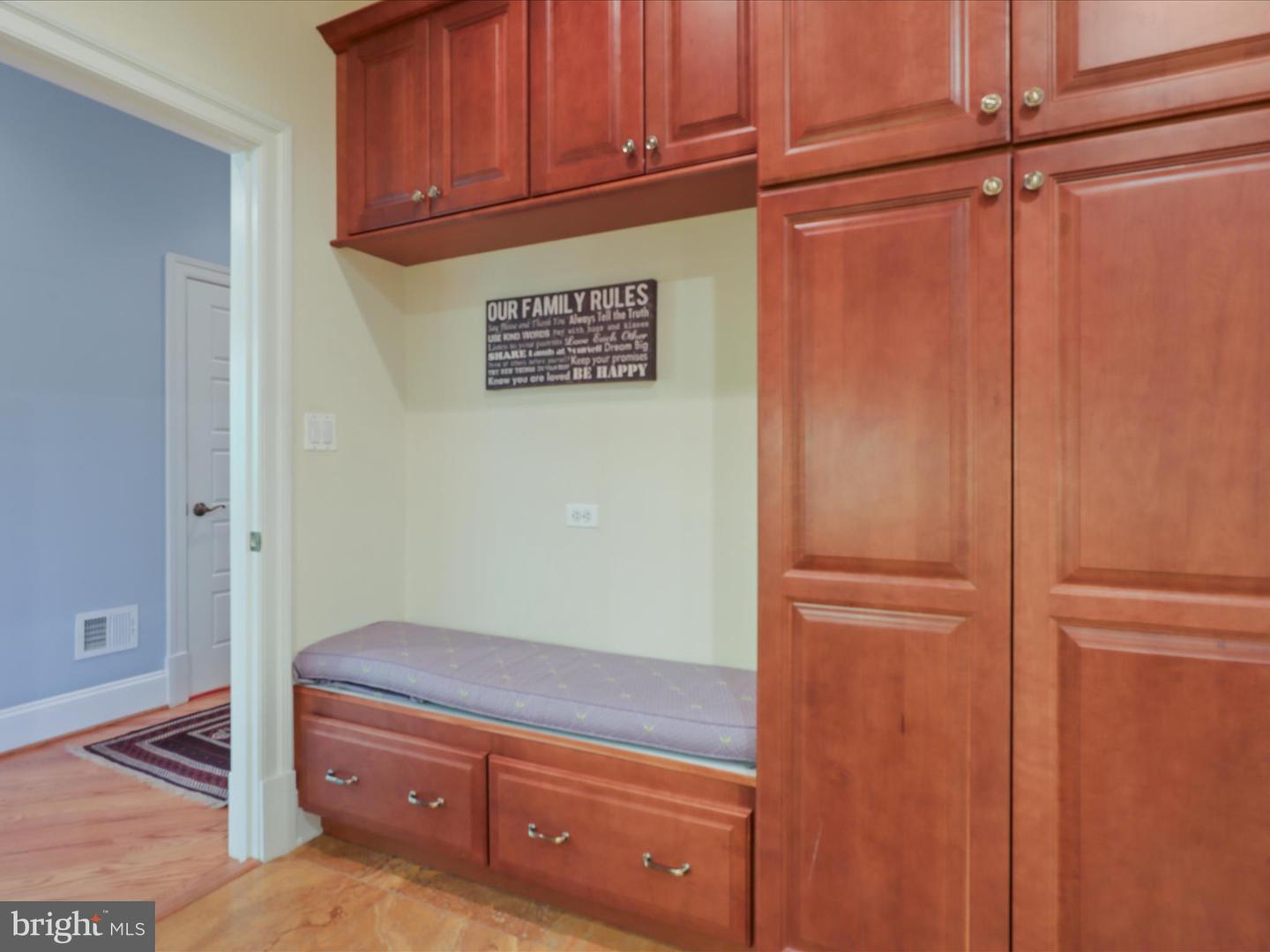 1889 VIRGINIA AVE, MCLEAN, Virginia 22101, 7 Bedrooms Bedrooms, ,7 BathroomsBathrooms,Residential,For sale,1889 VIRGINIA AVE,VAFX2237082 MLS # VAFX2237082