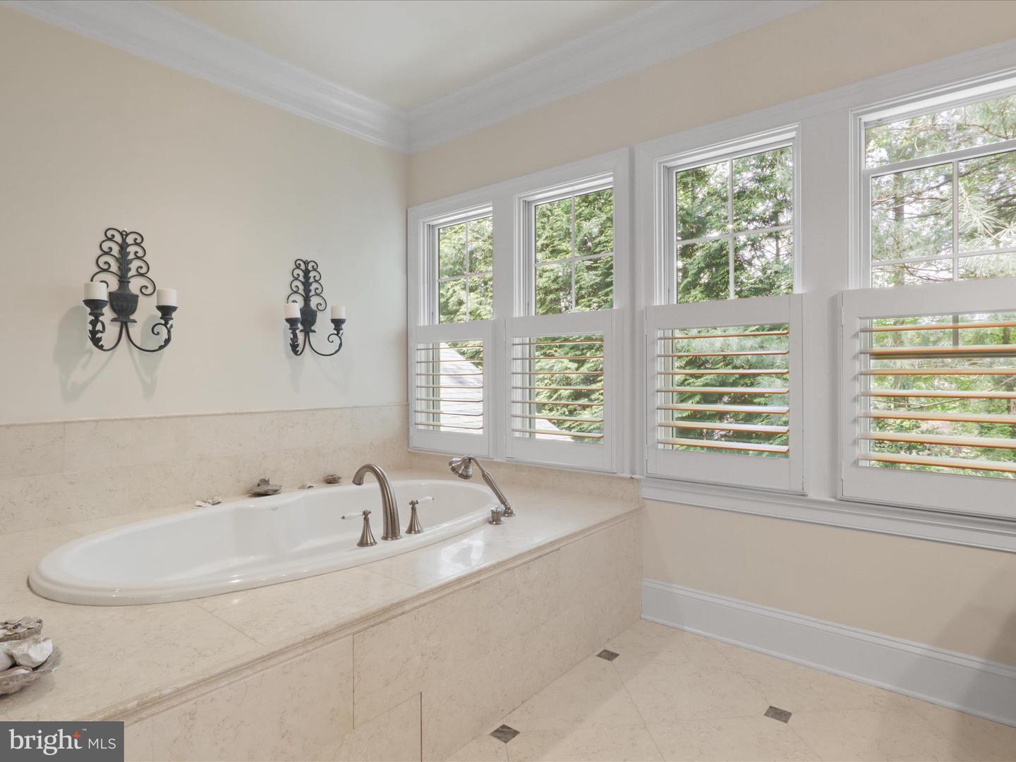 1889 VIRGINIA AVE, MCLEAN, Virginia 22101, 7 Bedrooms Bedrooms, ,7 BathroomsBathrooms,Residential,For sale,1889 VIRGINIA AVE,VAFX2237082 MLS # VAFX2237082