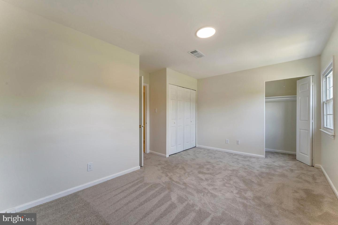 14836 PALMERSTON SQ, CENTREVILLE, Virginia 20120, 3 Bedrooms Bedrooms, ,1 BathroomBathrooms,Residential,For sale,14836 PALMERSTON SQ,VAFX2236990 MLS # VAFX2236990