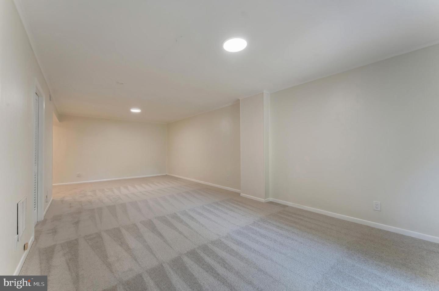 14836 PALMERSTON SQ, CENTREVILLE, Virginia 20120, 3 Bedrooms Bedrooms, ,1 BathroomBathrooms,Residential,For sale,14836 PALMERSTON SQ,VAFX2236990 MLS # VAFX2236990