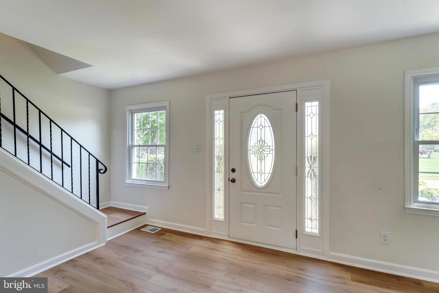 14836 PALMERSTON SQ, CENTREVILLE, Virginia 20120, 3 Bedrooms Bedrooms, ,1 BathroomBathrooms,Residential,For sale,14836 PALMERSTON SQ,VAFX2236990 MLS # VAFX2236990
