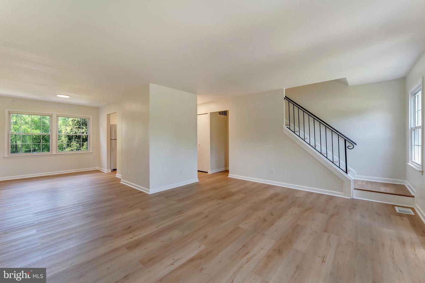 14836 PALMERSTON SQ, CENTREVILLE, Virginia 20120, 3 Bedrooms Bedrooms, ,1 BathroomBathrooms,Residential,For sale,14836 PALMERSTON SQ,VAFX2236990 MLS # VAFX2236990