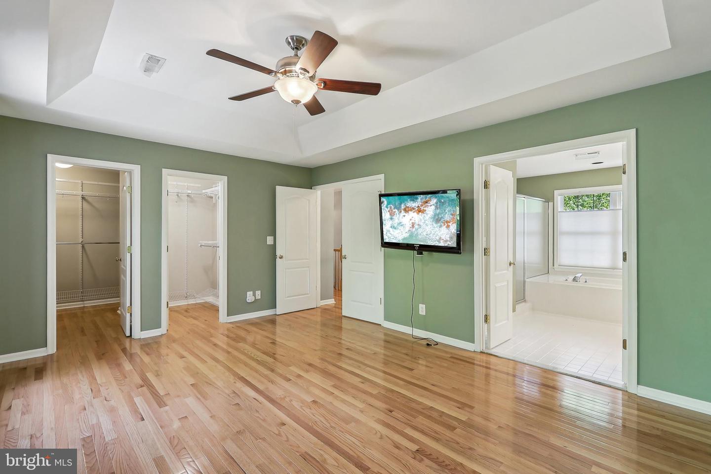 24 MONUMENT DR, STAFFORD, Virginia 22554, 5 Bedrooms Bedrooms, 14 Rooms Rooms,4 BathroomsBathrooms,Residential,For sale,24 MONUMENT DR,VAST2038218 MLS # VAST2038218