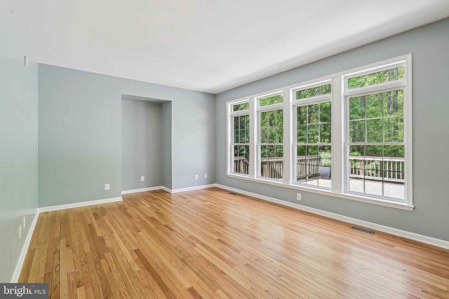 24 MONUMENT DR, STAFFORD, Virginia 22554, 5 Bedrooms Bedrooms, 14 Rooms Rooms,4 BathroomsBathrooms,Residential,For sale,24 MONUMENT DR,VAST2038218 MLS # VAST2038218