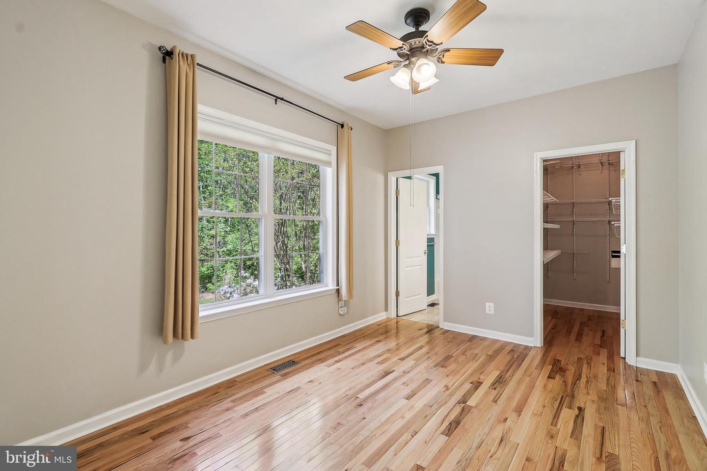 24 MONUMENT DR, STAFFORD, Virginia 22554, 5 Bedrooms Bedrooms, 14 Rooms Rooms,4 BathroomsBathrooms,Residential,For sale,24 MONUMENT DR,VAST2038218 MLS # VAST2038218