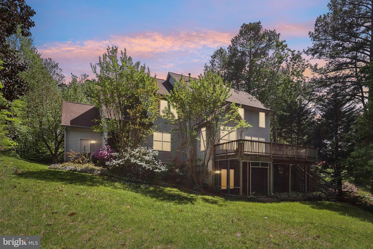 24 MONUMENT DR, STAFFORD, Virginia 22554, 5 Bedrooms Bedrooms, 14 Rooms Rooms,4 BathroomsBathrooms,Residential,For sale,24 MONUMENT DR,VAST2038218 MLS # VAST2038218