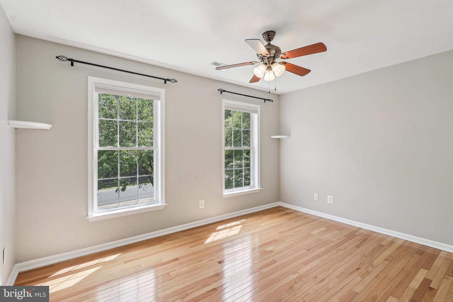 24 MONUMENT DR, STAFFORD, Virginia 22554, 5 Bedrooms Bedrooms, 14 Rooms Rooms,4 BathroomsBathrooms,Residential,For sale,24 MONUMENT DR,VAST2038218 MLS # VAST2038218