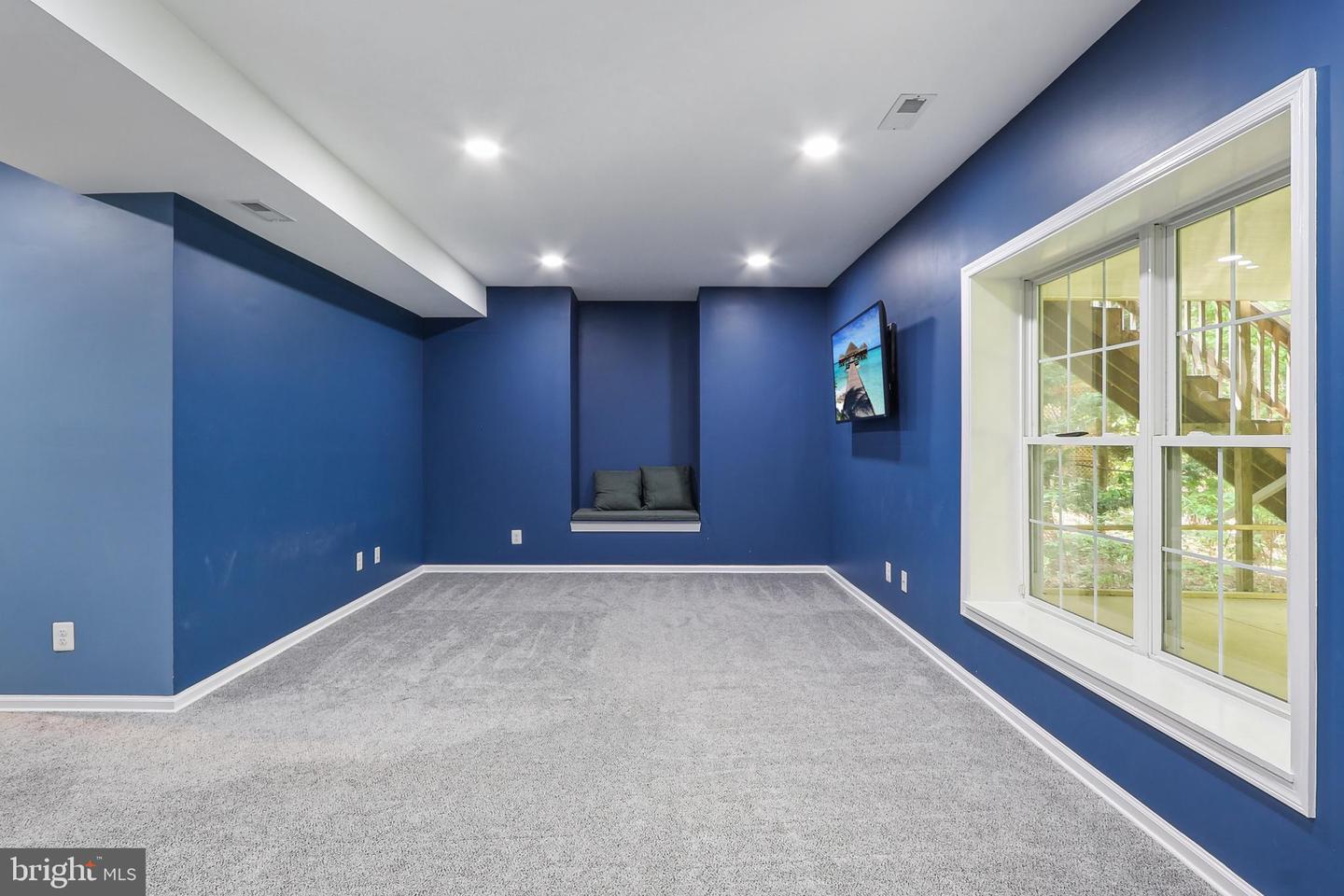 24 MONUMENT DR, STAFFORD, Virginia 22554, 5 Bedrooms Bedrooms, 14 Rooms Rooms,4 BathroomsBathrooms,Residential,For sale,24 MONUMENT DR,VAST2038218 MLS # VAST2038218