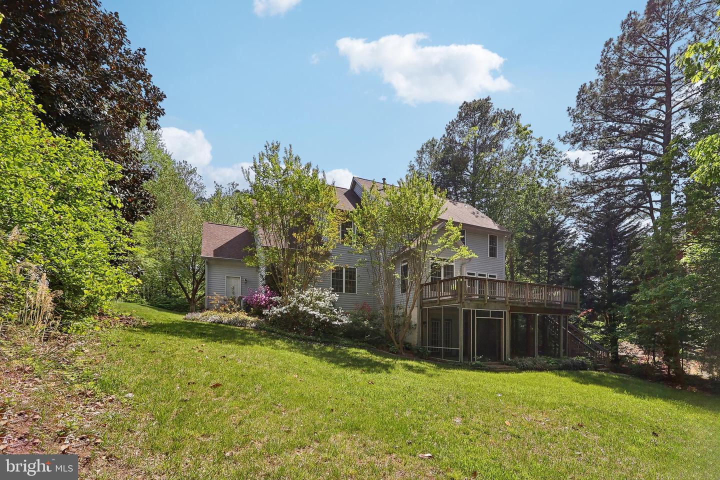 24 MONUMENT DR, STAFFORD, Virginia 22554, 5 Bedrooms Bedrooms, 14 Rooms Rooms,4 BathroomsBathrooms,Residential,For sale,24 MONUMENT DR,VAST2038218 MLS # VAST2038218