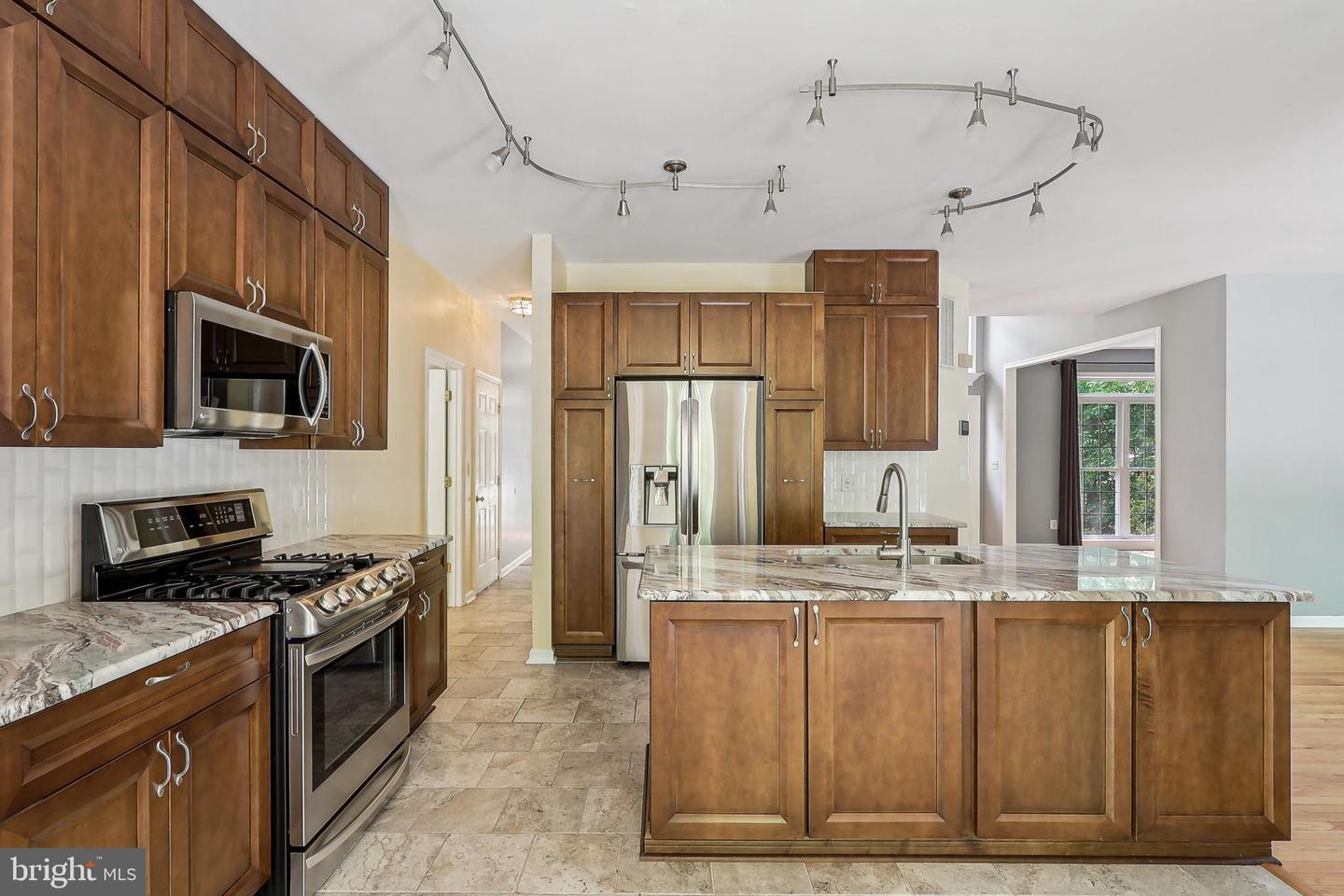 24 MONUMENT DR, STAFFORD, Virginia 22554, 5 Bedrooms Bedrooms, 14 Rooms Rooms,4 BathroomsBathrooms,Residential,For sale,24 MONUMENT DR,VAST2038218 MLS # VAST2038218
