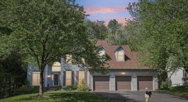 24 MONUMENT DR, STAFFORD, Virginia 22554, 5 Bedrooms Bedrooms, 14 Rooms Rooms,4 BathroomsBathrooms,Residential,For sale,24 MONUMENT DR,VAST2038218 MLS # VAST2038218