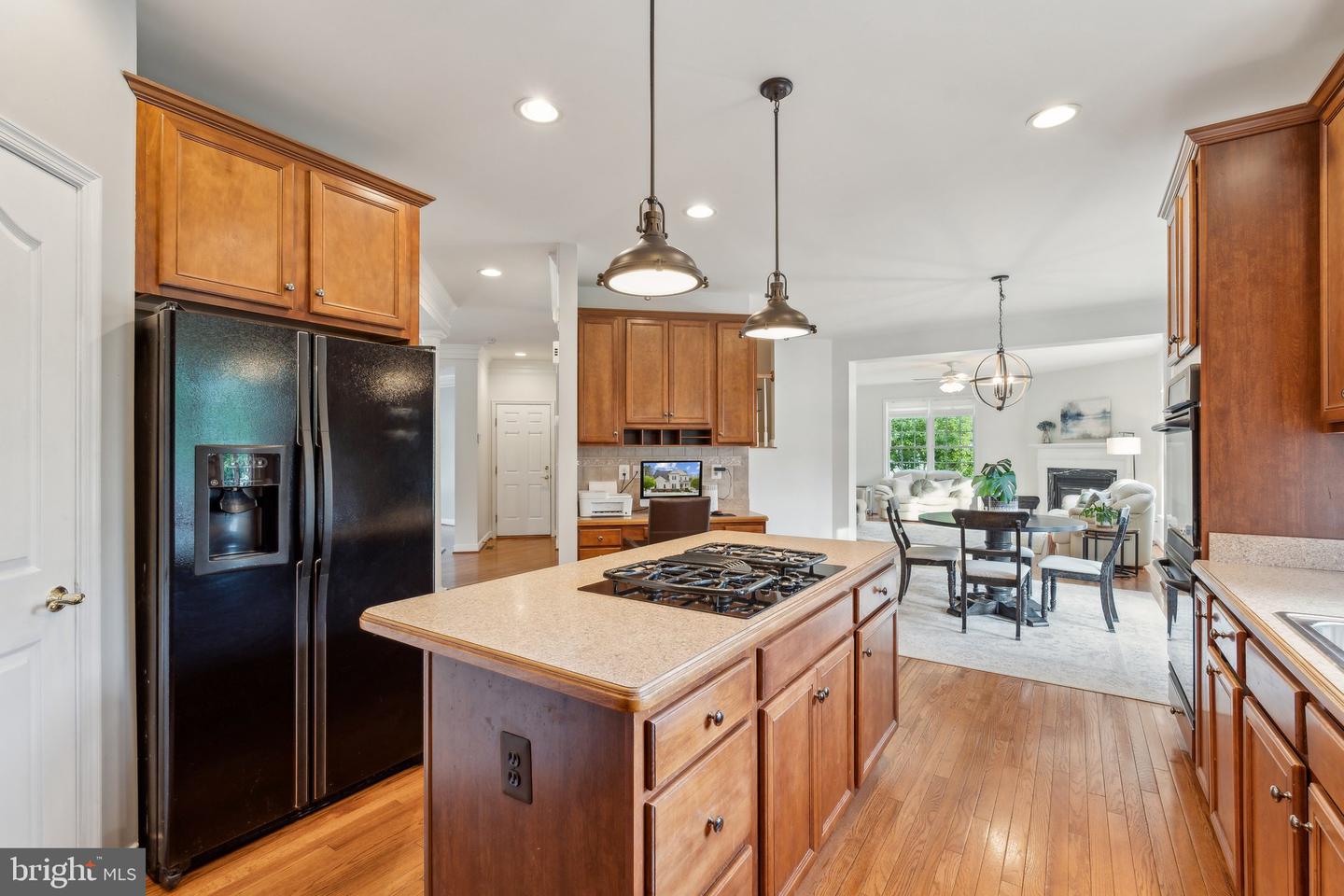 6 CRAWFORD LN, STAFFORD, Virginia 22556, 5 Bedrooms Bedrooms, ,3 BathroomsBathrooms,Residential,For sale,6 CRAWFORD LN,VAST2038258 MLS # VAST2038258