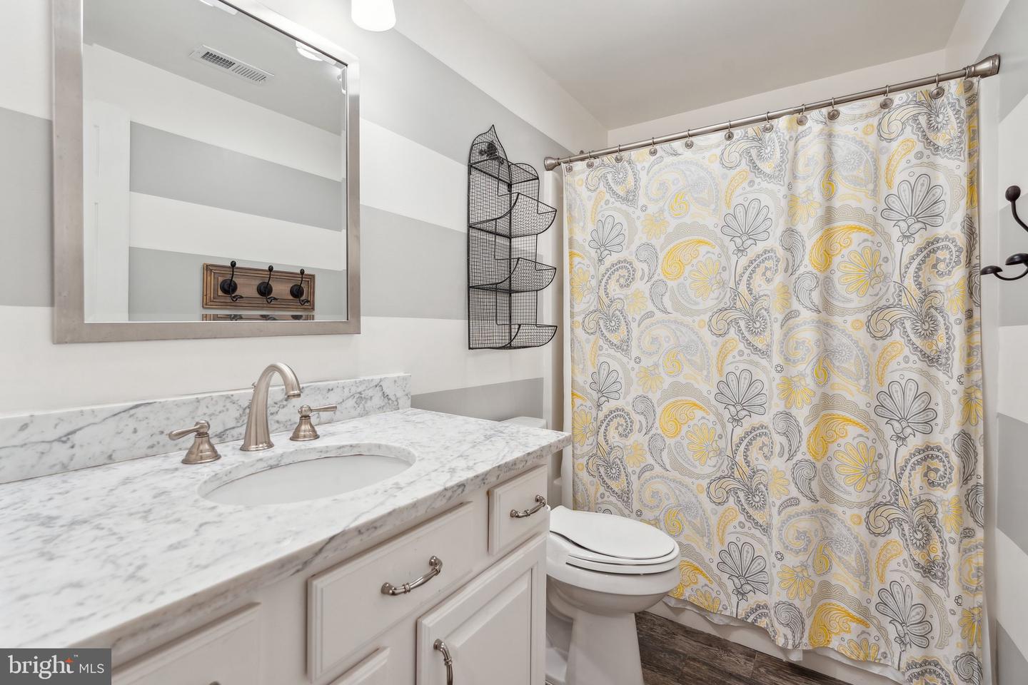 6 CRAWFORD LN, STAFFORD, Virginia 22556, 5 Bedrooms Bedrooms, ,3 BathroomsBathrooms,Residential,For sale,6 CRAWFORD LN,VAST2038258 MLS # VAST2038258