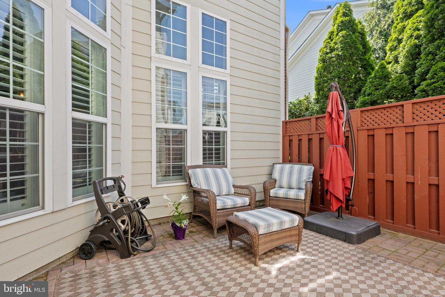 19456 FRONT ST, LEESBURG, Virginia 20176, 4 Bedrooms Bedrooms, ,3 BathroomsBathrooms,Residential,For sale,19456 FRONT ST,VALO2095022 MLS # VALO2095022