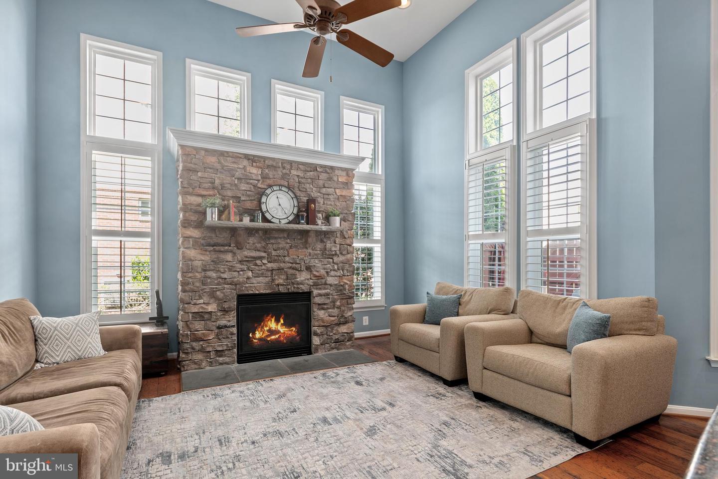 19456 FRONT ST, LEESBURG, Virginia 20176, 4 Bedrooms Bedrooms, ,3 BathroomsBathrooms,Residential,For sale,19456 FRONT ST,VALO2095022 MLS # VALO2095022