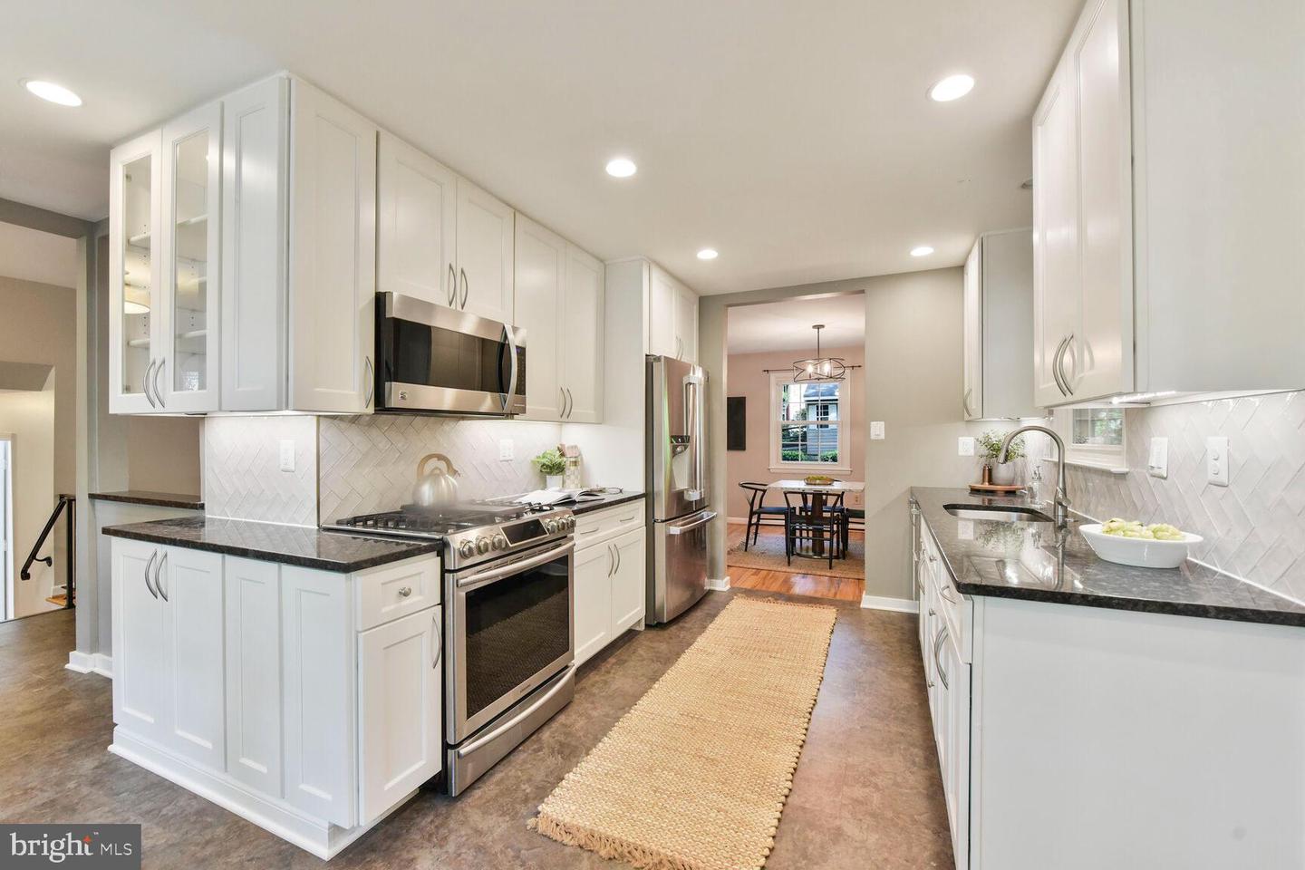 2241 SENSENEY LN, FALLS CHURCH, Virginia 22043, 5 Bedrooms Bedrooms, ,2 BathroomsBathrooms,Residential,For sale,2241 SENSENEY LN,VAFX2237106 MLS # VAFX2237106