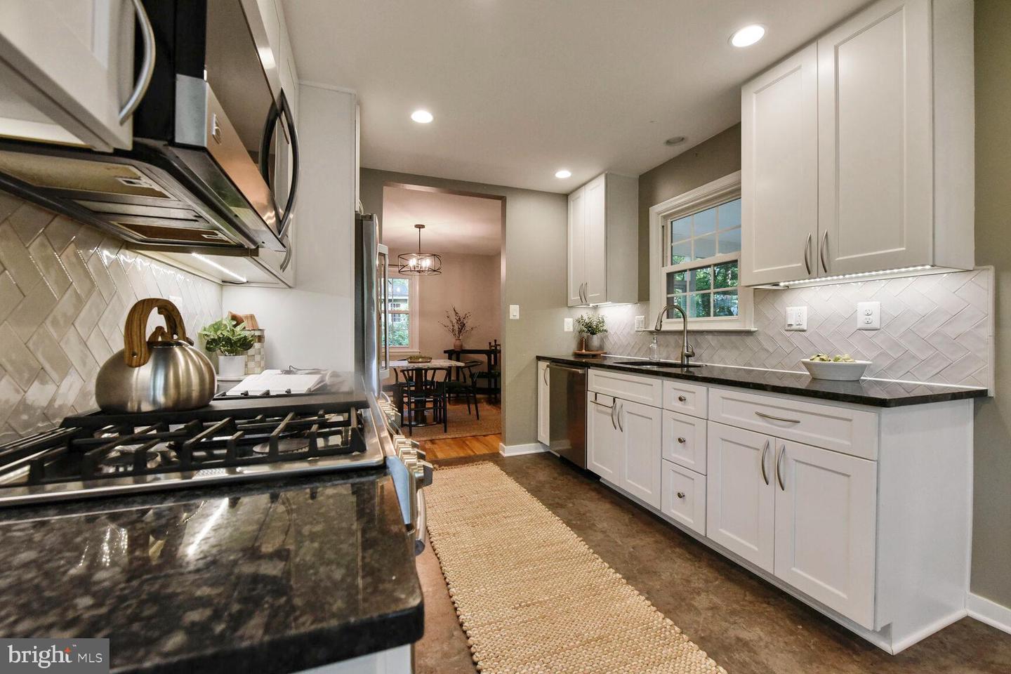 2241 SENSENEY LN, FALLS CHURCH, Virginia 22043, 5 Bedrooms Bedrooms, ,2 BathroomsBathrooms,Residential,For sale,2241 SENSENEY LN,VAFX2237106 MLS # VAFX2237106
