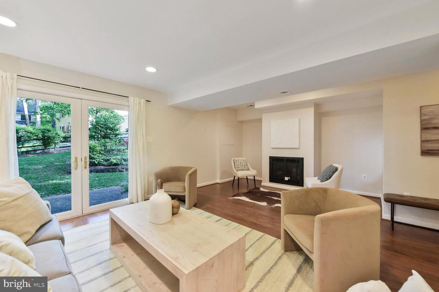 2241 SENSENEY LN, FALLS CHURCH, Virginia 22043, 5 Bedrooms Bedrooms, ,2 BathroomsBathrooms,Residential,For sale,2241 SENSENEY LN,VAFX2237106 MLS # VAFX2237106