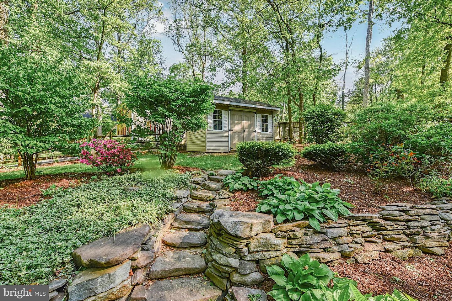 2241 SENSENEY LN, FALLS CHURCH, Virginia 22043, 5 Bedrooms Bedrooms, ,2 BathroomsBathrooms,Residential,For sale,2241 SENSENEY LN,VAFX2237106 MLS # VAFX2237106