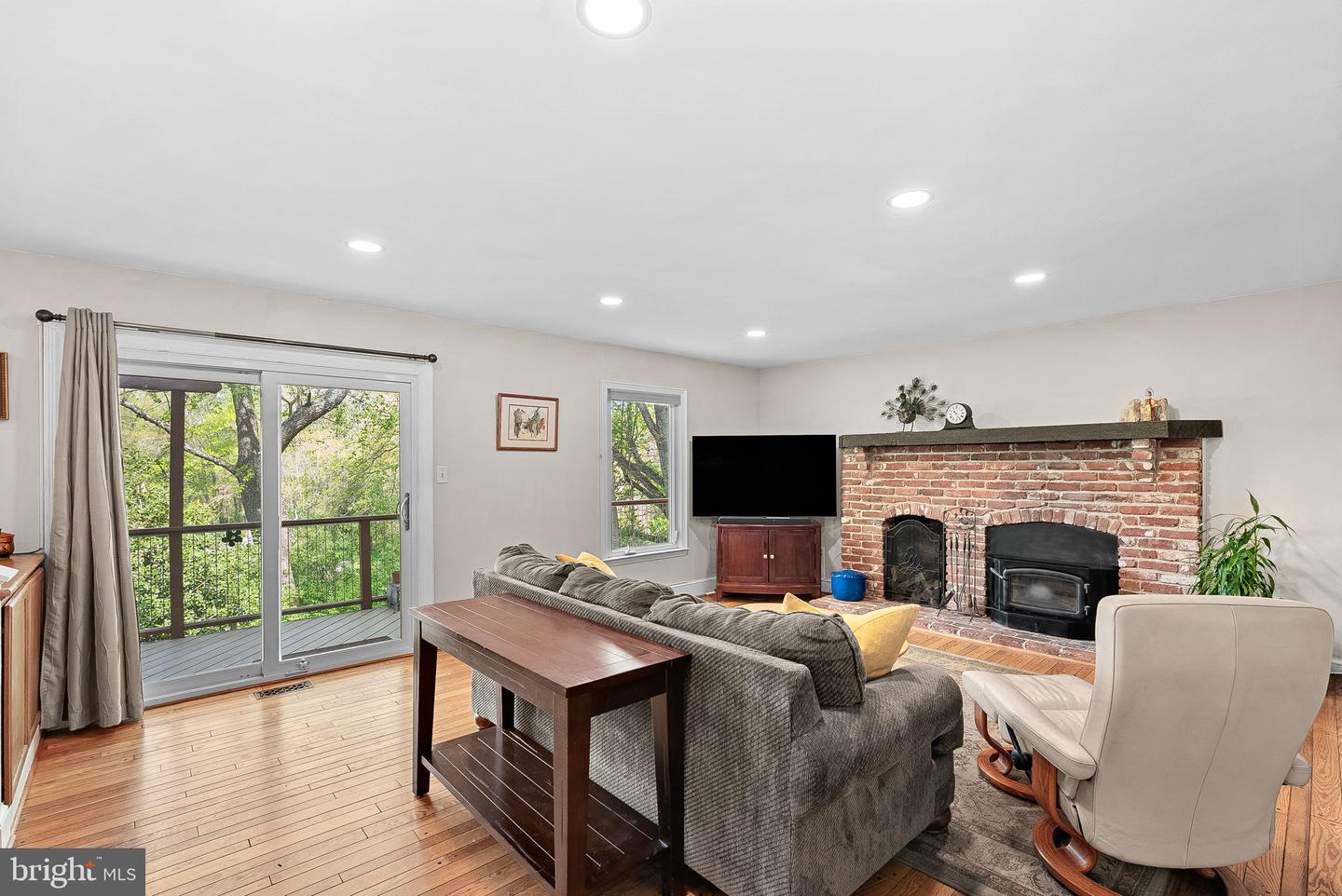 2057 KEDGE DR, VIENNA, Virginia 22181, 4 Bedrooms Bedrooms, ,3 BathroomsBathrooms,Residential,For sale,2057 KEDGE DR,VAFX2237132 MLS # VAFX2237132