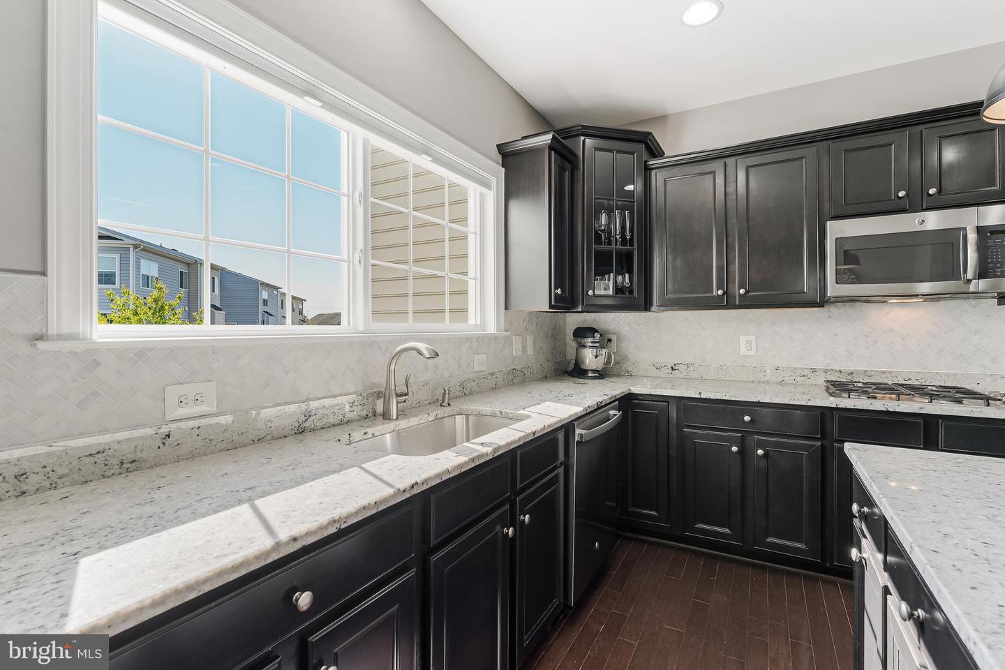 1524 KINNAIRD TER NE, LEESBURG, Virginia 20176, 4 Bedrooms Bedrooms, 4 Rooms Rooms,3 BathroomsBathrooms,Residential,For sale,1524 KINNAIRD TER NE,VALO2095068 MLS # VALO2095068