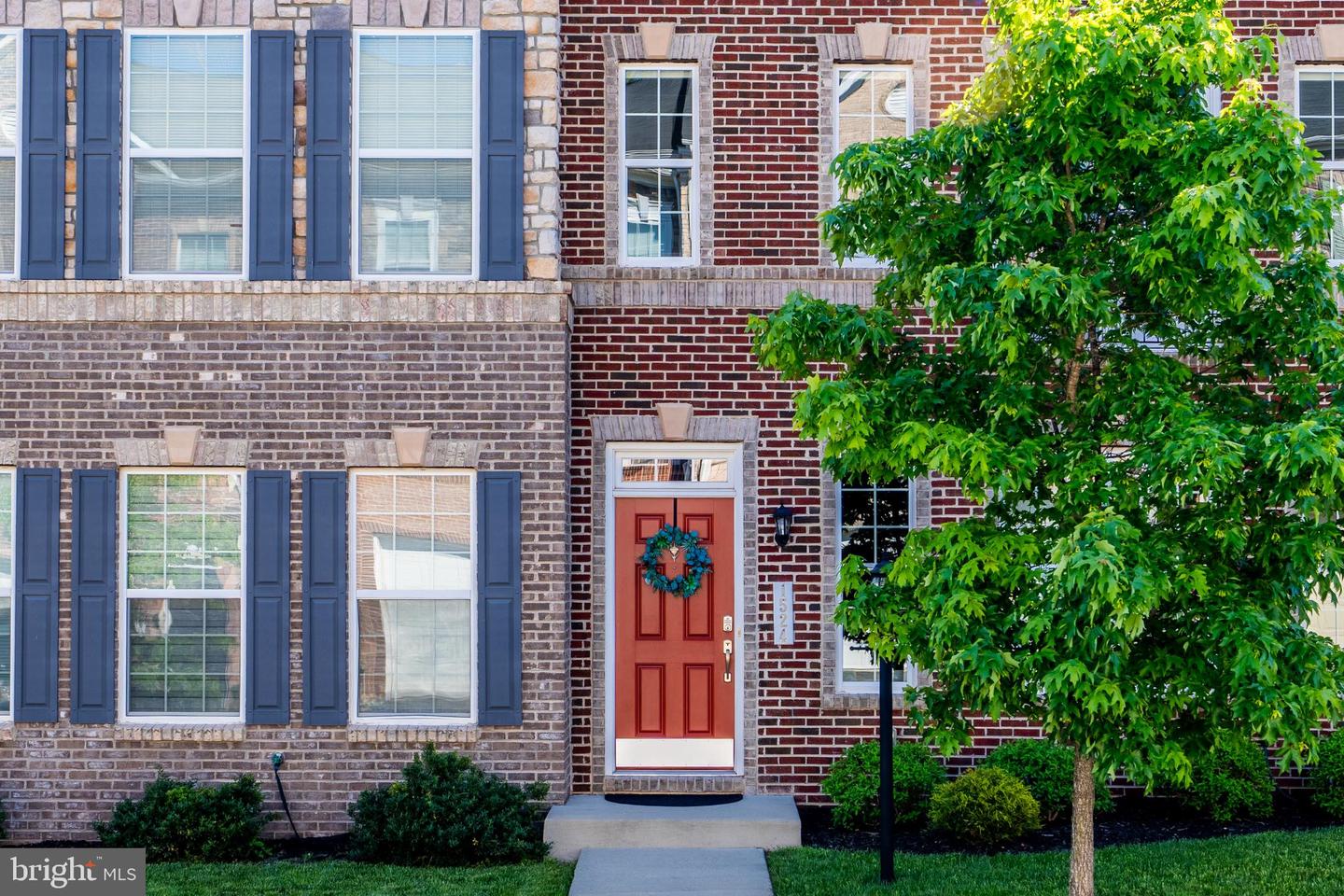 1524 KINNAIRD TER NE, LEESBURG, Virginia 20176, 4 Bedrooms Bedrooms, 4 Rooms Rooms,3 BathroomsBathrooms,Residential,For sale,1524 KINNAIRD TER NE,VALO2095068 MLS # VALO2095068