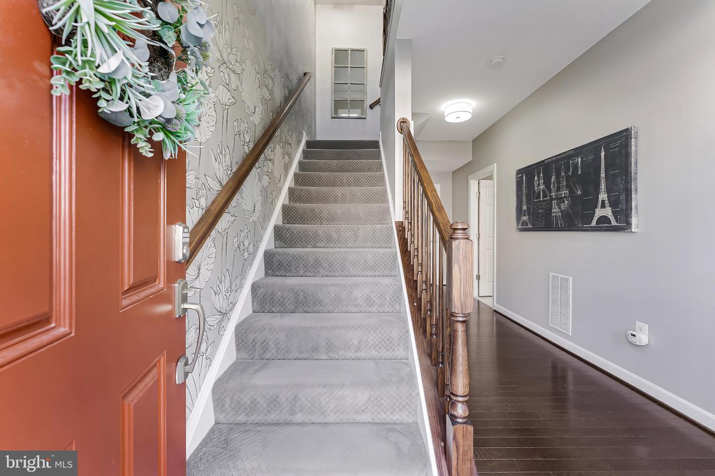 1524 KINNAIRD TER NE, LEESBURG, Virginia 20176, 4 Bedrooms Bedrooms, 4 Rooms Rooms,3 BathroomsBathrooms,Residential,For sale,1524 KINNAIRD TER NE,VALO2095068 MLS # VALO2095068