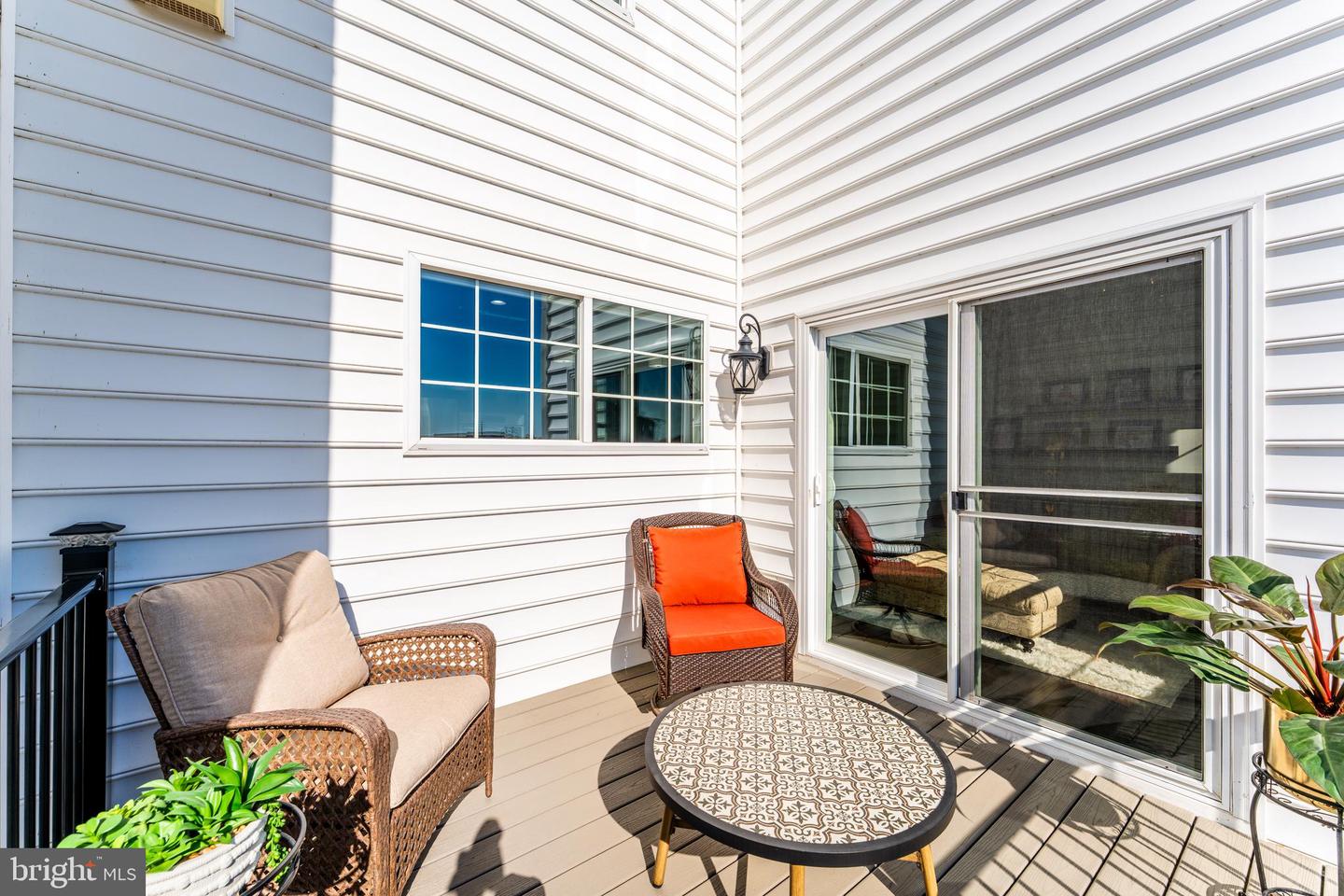 1524 KINNAIRD TER NE, LEESBURG, Virginia 20176, 4 Bedrooms Bedrooms, 4 Rooms Rooms,3 BathroomsBathrooms,Residential,For sale,1524 KINNAIRD TER NE,VALO2095068 MLS # VALO2095068
