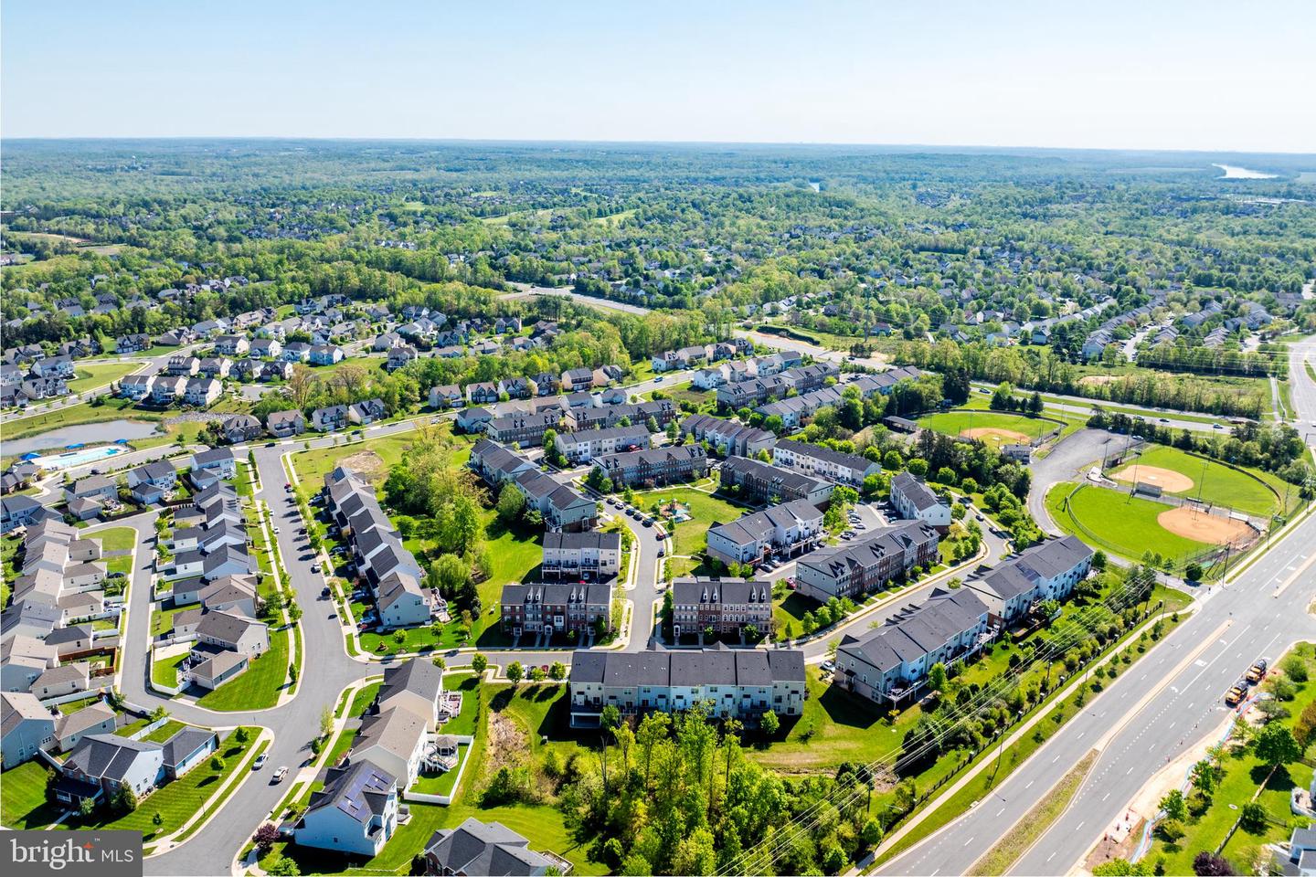 1524 KINNAIRD TER NE, LEESBURG, Virginia 20176, 4 Bedrooms Bedrooms, 4 Rooms Rooms,3 BathroomsBathrooms,Residential,For sale,1524 KINNAIRD TER NE,VALO2095068 MLS # VALO2095068