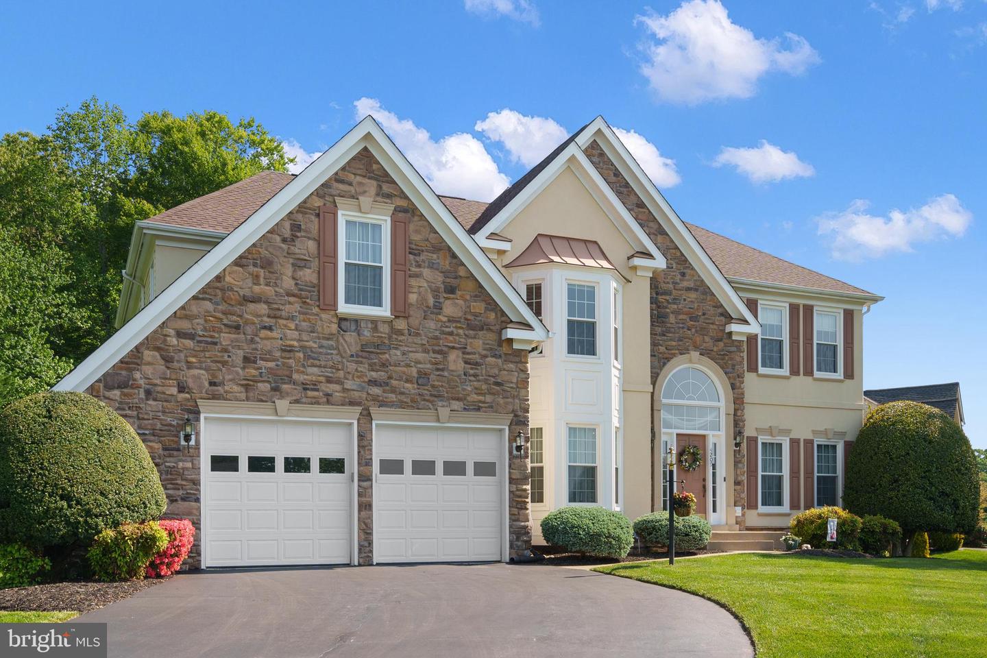 4209 HARDY RIDGE DR, WOODBRIDGE, Virginia 22192, 4 Bedrooms Bedrooms, ,3 BathroomsBathrooms,Residential,For sale,4209 HARDY RIDGE DR,VAPW2093344 MLS # VAPW2093344