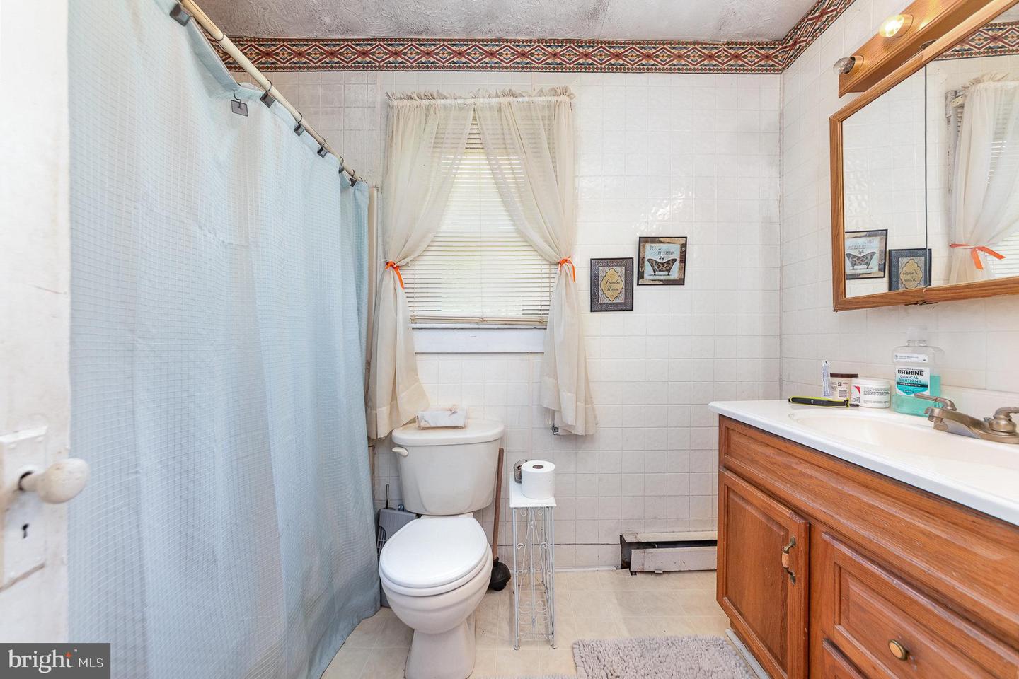 16437 SCHOOL HOUSE RD, KING GEORGE, Virginia 22485, 3 Bedrooms Bedrooms, ,1 BathroomBathrooms,Residential,For sale,16437 SCHOOL HOUSE RD,VAKG2006334 MLS # VAKG2006334