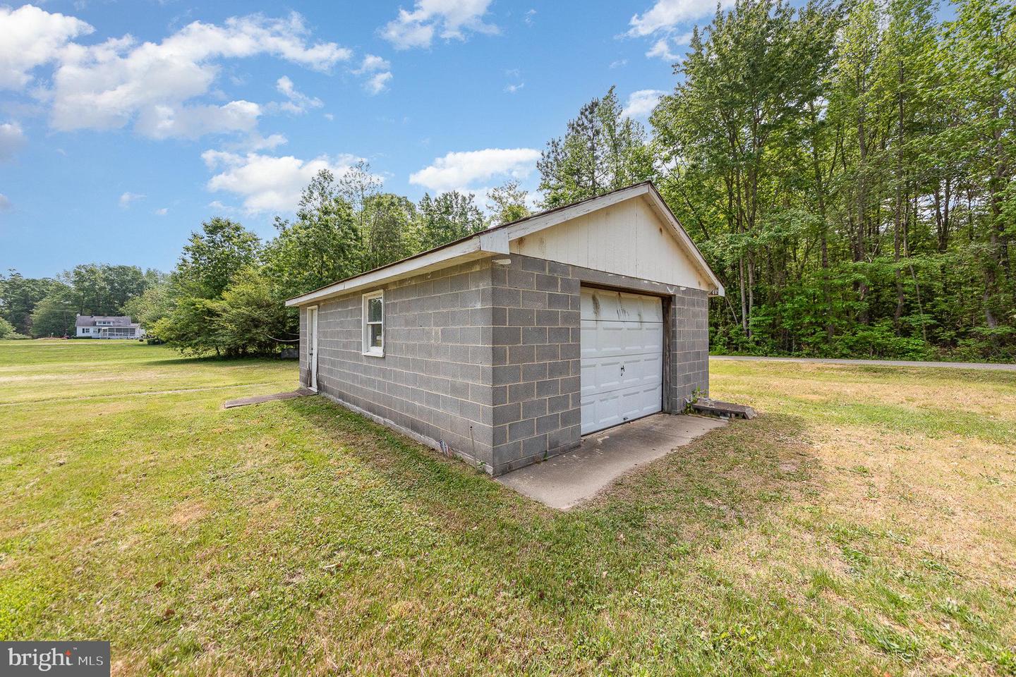 16437 SCHOOL HOUSE RD, KING GEORGE, Virginia 22485, 3 Bedrooms Bedrooms, ,1 BathroomBathrooms,Residential,For sale,16437 SCHOOL HOUSE RD,VAKG2006334 MLS # VAKG2006334